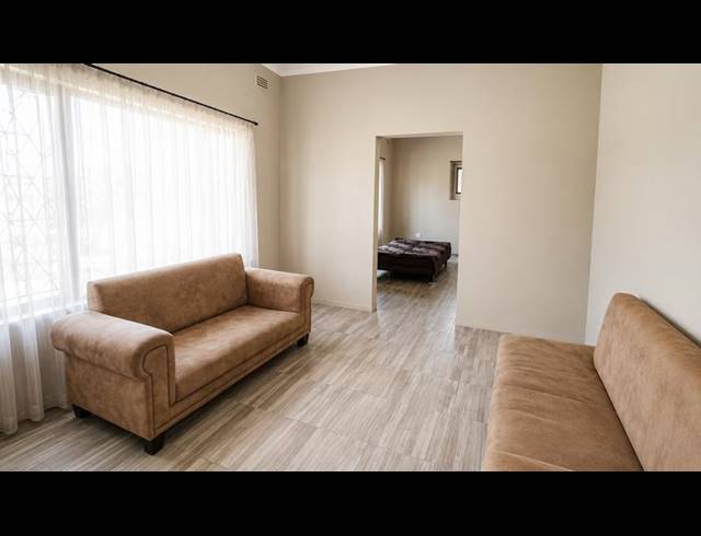 4 BEDROOM HOUSE FOR SALE IN HAYFIELDS